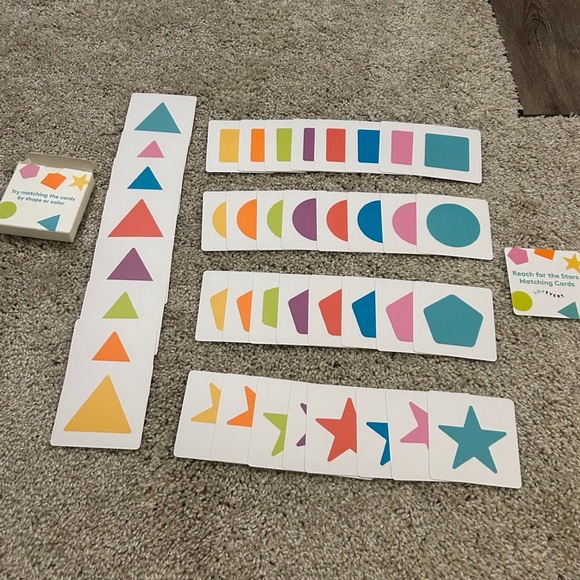 Lovevery Reach For The Stars Matching Card Game Months 34-36 - Picture 2 of 6